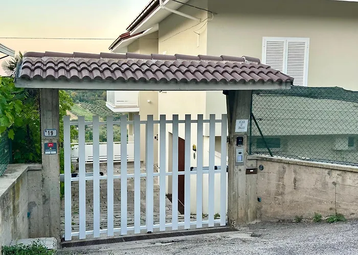 A Casa Di Angelo شقة كولونيلا